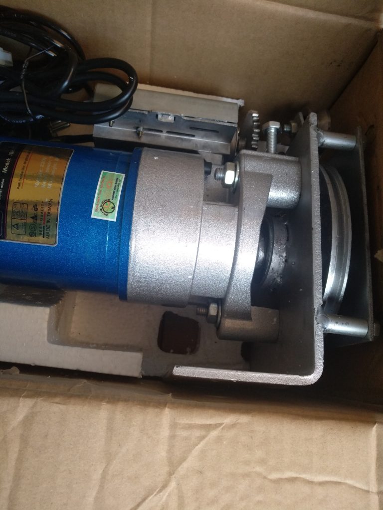 Cung cấp motor mái bạt xếp kéo mái hiên cuốn di động